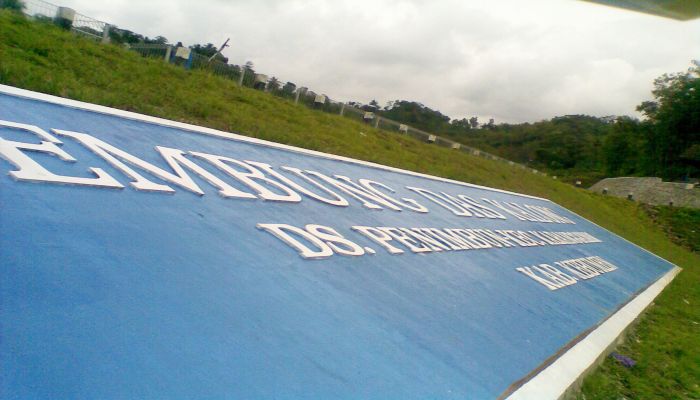 Gubernur Jawa Tengah Bibit Waluyo Resmikan Embung Das Kalong Desa Penimbun Tahun 2013